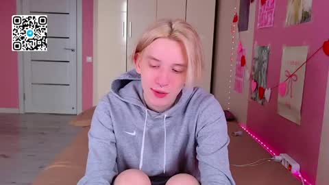 Ron online show from April 16, 2026, 4:57 am