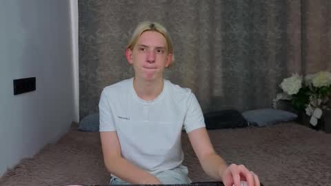 ron vilsx online show from November 6, 2025, 7:53 am