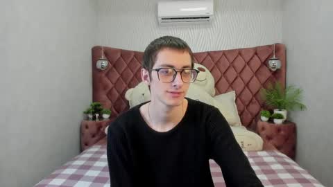 ronbevs online show from April 22, 2026, 7:48 pm