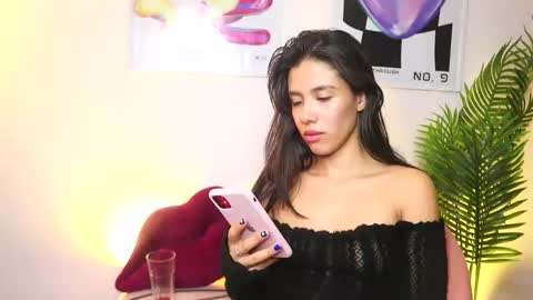 Snapshot of ronieeplay chatting on February 12, 2026, 4:18 am Roni online show from February 12, 2026, 4:18 am