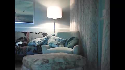 Snapshot of ronvlv chatting on October 5, 2025, 1:59 am ronvlv online show from October 5, 2025, 1:59 am