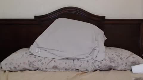 ronx3 online show from February 3, 2026, 3:04 am