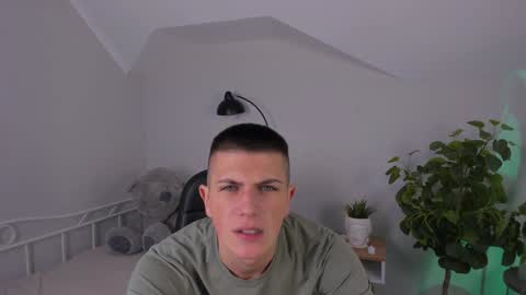 Snapshot of rony_winston chatting on December 2, 2024, 1:24 pm Rony online show from December 2, 2024, 1:24 pm