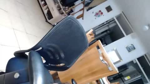 herreraisa offical online show from March 2, 2025, 8:38 am