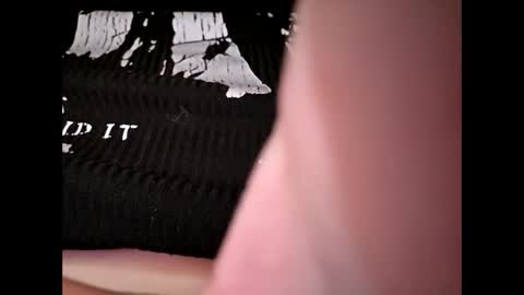 Snapshot of roozzzof chatting on October 1, 2025, 2:39 am rooz online show from October 1, 2025, 2:39 am