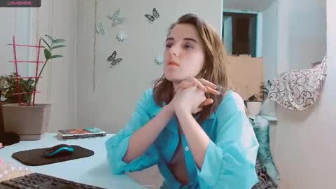 Snapshot of rosa843850 chatting on January 26, 2025, 8:02 pm rosa843850 online show from January 26, 2025, 8:02 pm