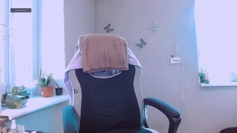 rosa843850 online show from April 4, 2026, 1:08 pm