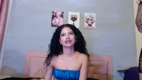 rosa_woolf online show from September 17, 2025, 12:07 pm
