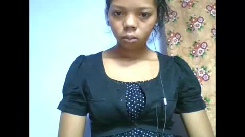 rosah225127 online show from May 28, 2026, 5:16 am