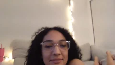 Rosalina online show from January 3, 2025, 8:32 am