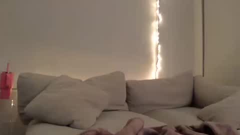 Rosalina online show from January 4, 2025, 6:19 am