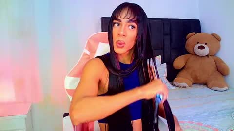 Rosalinda online show from April 12, 2026, 4:17 am