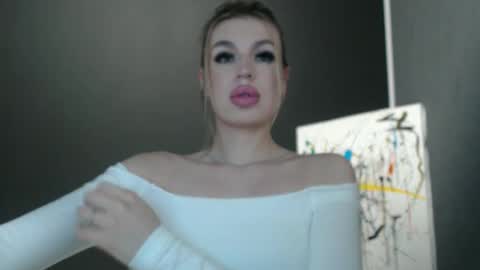 Rosalina online show from September 13, 2025, 1:44 pm