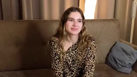 Kylie online show from November 25, 2025, 3:23 pm