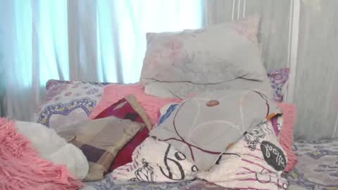 Snapshot of rosalynda_collen chatting on February 12, 2025, 7:02 pm daniela garcia online show from February 12, 2025, 7:02 pm