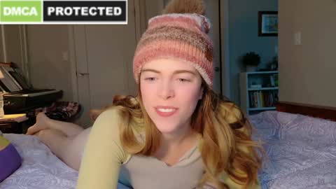 rose77782 online show from December 8, 2024, 1:47 pm