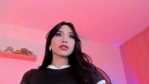 Snapshot of rose__saenz chatting on October 13, 2025, 8:42 pm Rose Saenz online show from October 13, 2025, 8:42 pm