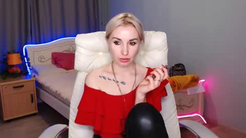 Snapshot of rose__shine chatting on December 3, 2024, 1:54 pm rose  shine online show from December 3, 2024, 1:54 pm