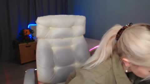 Snapshot of rose__shine chatting on December 23, 2024, 10:53 am rose  shine online show from December 23, 2024, 10:53 am
