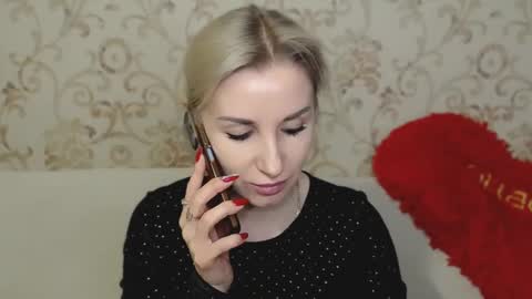 Snapshot of rose__shine chatting on January 5, 2025, 11:04 am rose  shine online show from January 5, 2025, 11:04 am