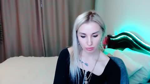 Snapshot of rose__shine chatting on January 21, 2025, 1:32 pm rose  shine online show from January 21, 2025, 1:32 pm