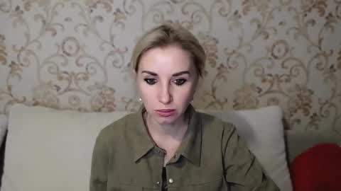 Snapshot of rose__shine chatting on January 24, 2025, 11:04 am rose  shine online show from January 24, 2025, 11:04 am