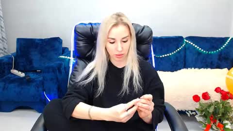 Snapshot of rose__shine chatting on February 16, 2025, 9:48 am rose  shine online show from February 16, 2025, 9:48 am