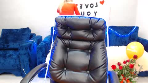 Snapshot of rose__shine chatting on February 18, 2025, 2:06 pm rose  shine online show from February 18, 2025, 2:06 pm