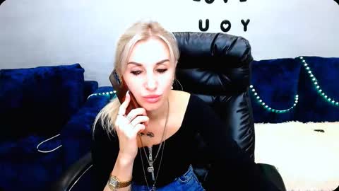 Snapshot of rose__shine chatting on October 7, 2025, 1:41 pm rose  shine online show from October 7, 2025, 1:41 pm