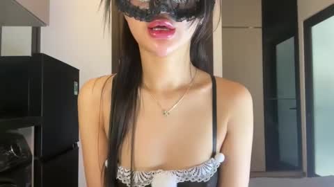 rose_ah online show from March 7, 2026, 4:42 am