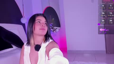rose_jener06 online show from June 9, 2026, 5:35 pm