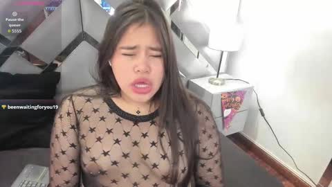 Rose 3 online show from October 30, 2025, 5:57 pm