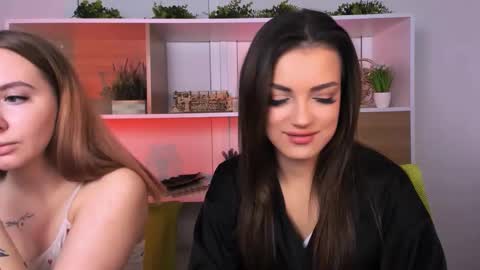 rose online show from October 24, 2025, 8:33 am