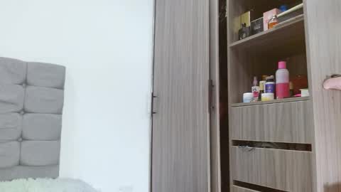 Rosee Channel online show from January 31, 2025, 11:45 pm