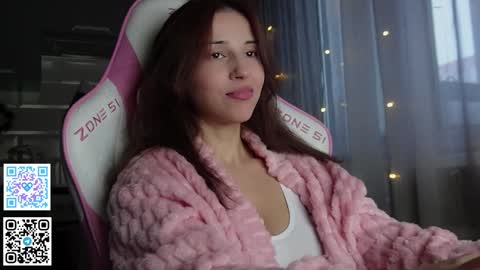 Snapshot of roseess_ chatting on January 19, 2025, 5:37 am roseess_ online show from January 19, 2025, 5:37 am