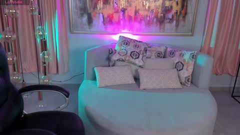 Snapshot of roseferrera chatting on January 28, 2025, 7:53 pm Rose online show from January 28, 2025, 7:53 pm