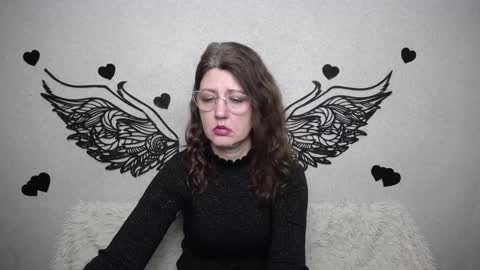 RoseHille online show from March 19, 2026, 6:12 pm