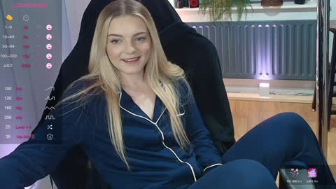 Snapshot of rosekate97 chatting on January 1, 2025, 8:04 pm rose97 online show from January 1, 2025, 8:04 pm