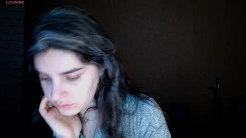 Rose online show from February 25, 2026, 6:28 pm