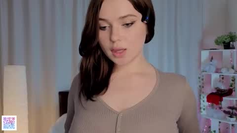 Snapshot of rosemaryleadley chatting on October 7, 2025, 5:43 pm Graise online show from October 7, 2025, 5:43 pm