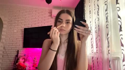 Rosa online show from April 6, 2026, 4:46 am