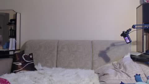 Lina online show from May 28, 2026, 3:53 pm