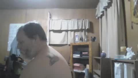 Snapshot of rosepanda chatting on February 16, 2025, 2:31 am Lost4gain online show from February 16, 2025, 2:31 am