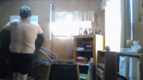 Snapshot of rosepanda chatting on February 16, 2025, 4:53 pm Lost4gain online show from February 16, 2025, 4:53 pm