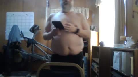 Snapshot of rosepanda chatting on February 17, 2025, 8:58 pm Lost4gain online show from February 17, 2025, 8:58 pm