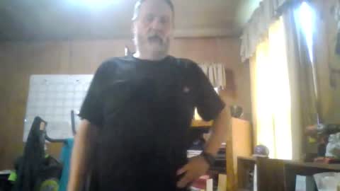 Snapshot of rosepanda chatting on November 2, 2025, 4:09 pm Lost4gain online show from November 2, 2025, 4:09 pm