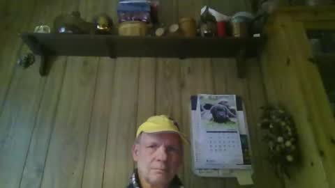 roses2u1958 online show from April 25, 2026, 1:41 pm