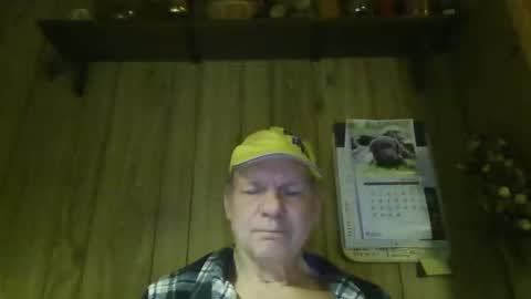 roses2u1958 online show from April 27, 2026, 1:58 am
