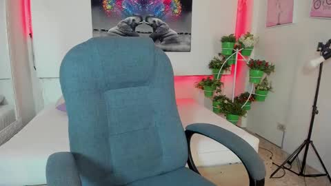 rosi_cooper online show from October 17, 2025, 11:13 am