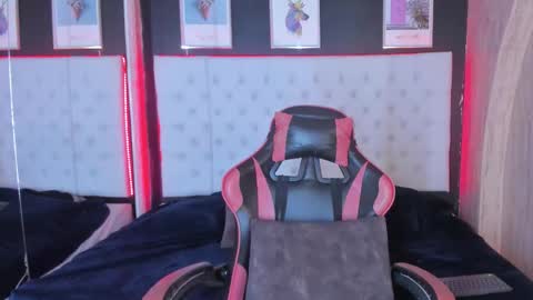 rosi_cooper online show from January 5, 2026, 5:27 pm